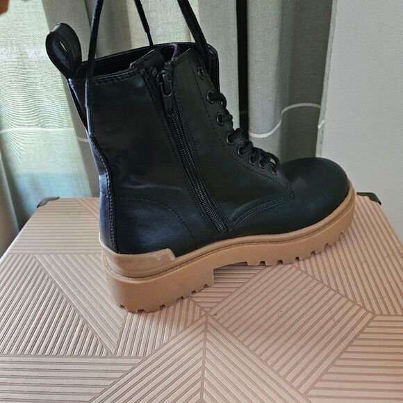 Urban Outfitters Boots Combat Black Lace Up Tan Rubber Sole Casual Neutral Brody - Picture 7 of 14